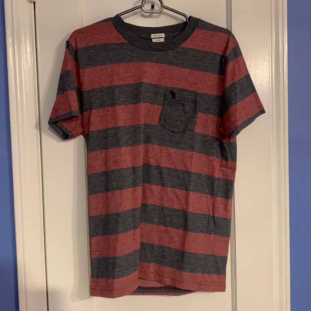 Abercrombie Pocket Tee Size M